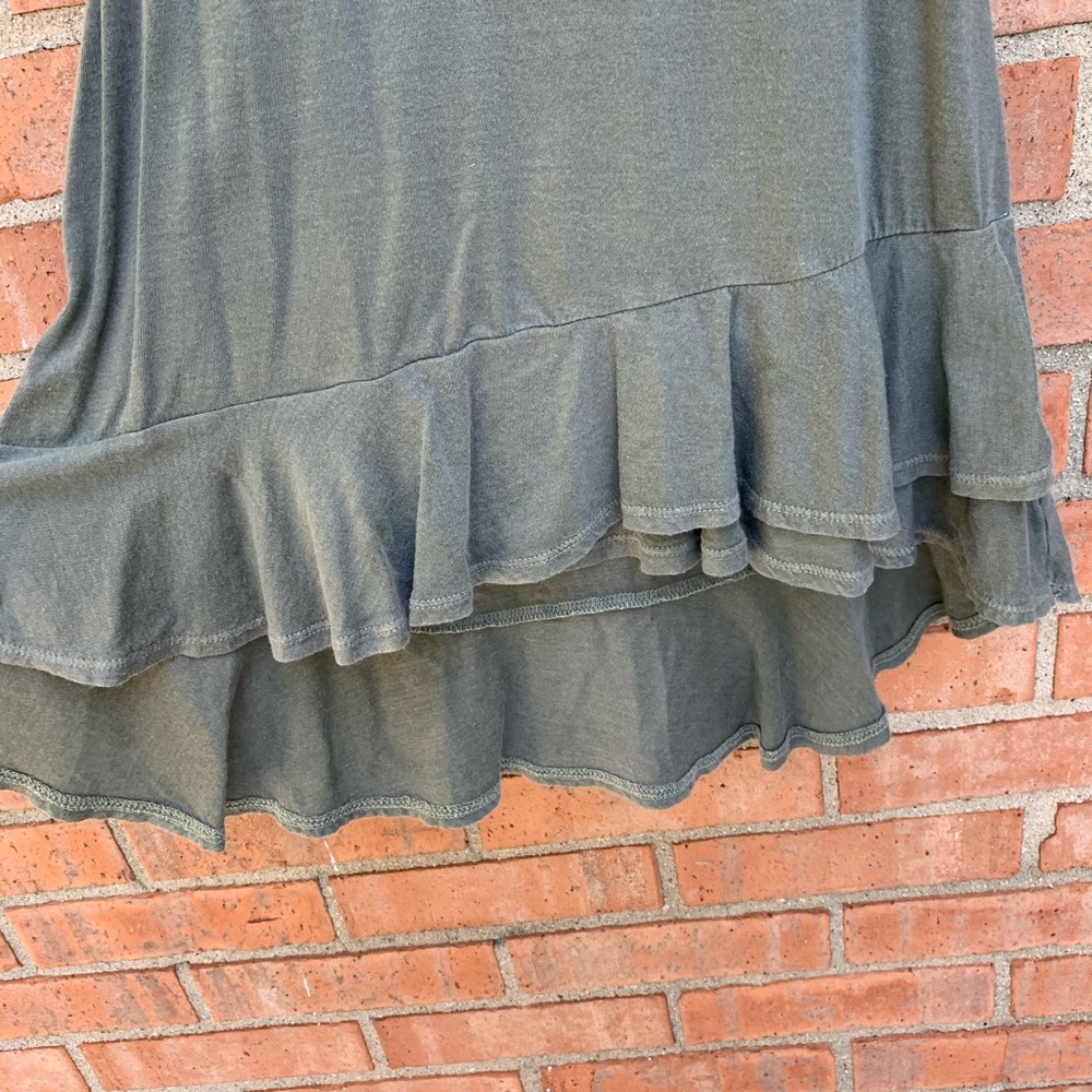 🛍AE Green Ruffle Bottom Tank Top - Picture 4 of 5